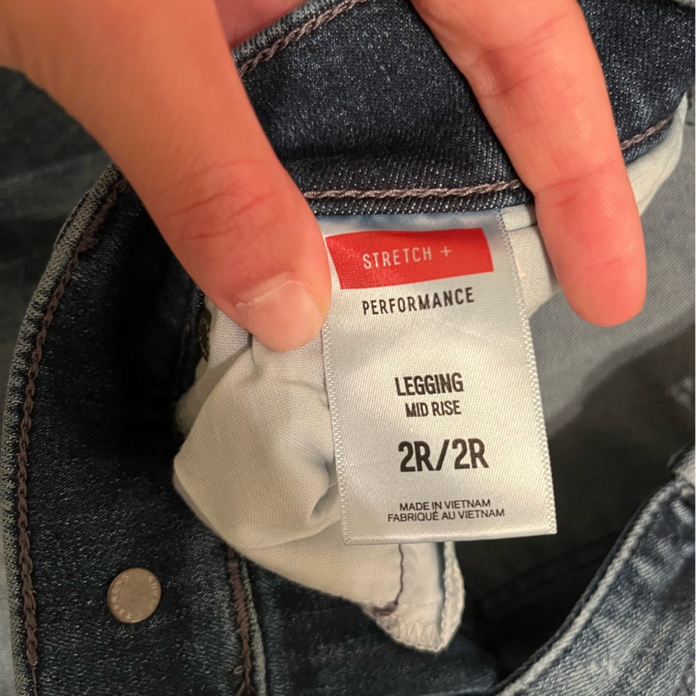 Mid Rise Express Skinny Jean - Picture 4 of 4